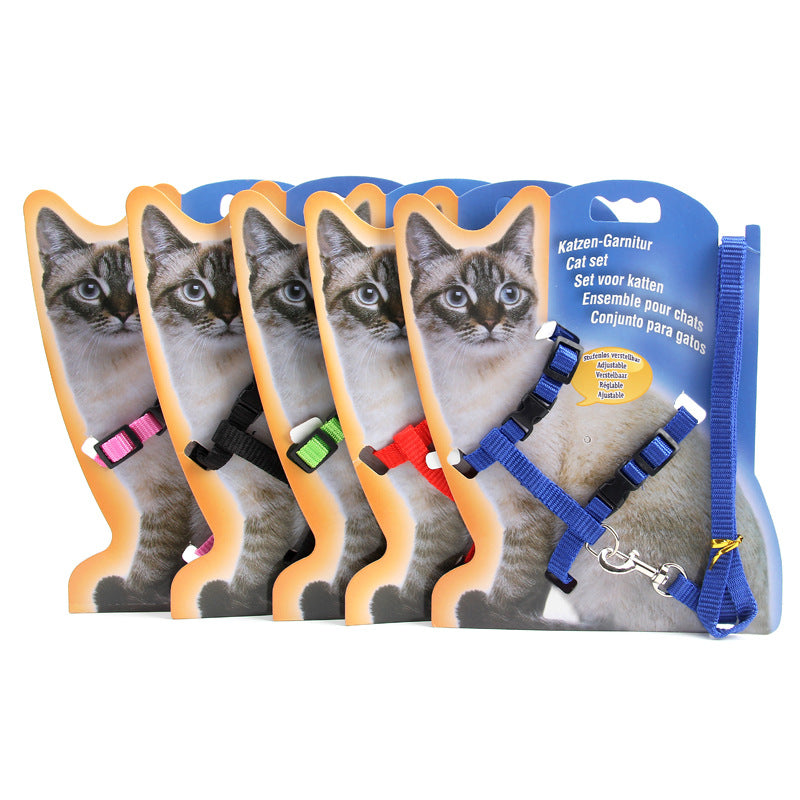 Packaging of cat harnesses with a cat illustration on a white background